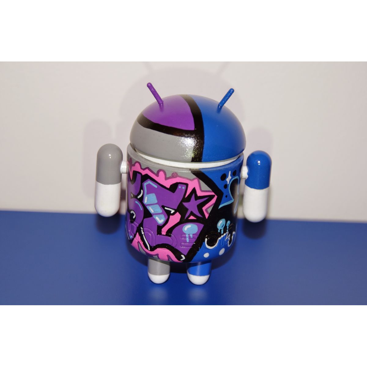 Street ChromeMan (Blue Remix)