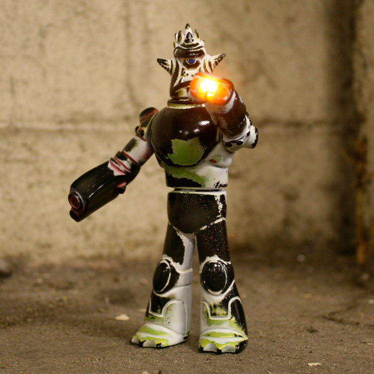 Light Fist Stroll by turboPISTOLA