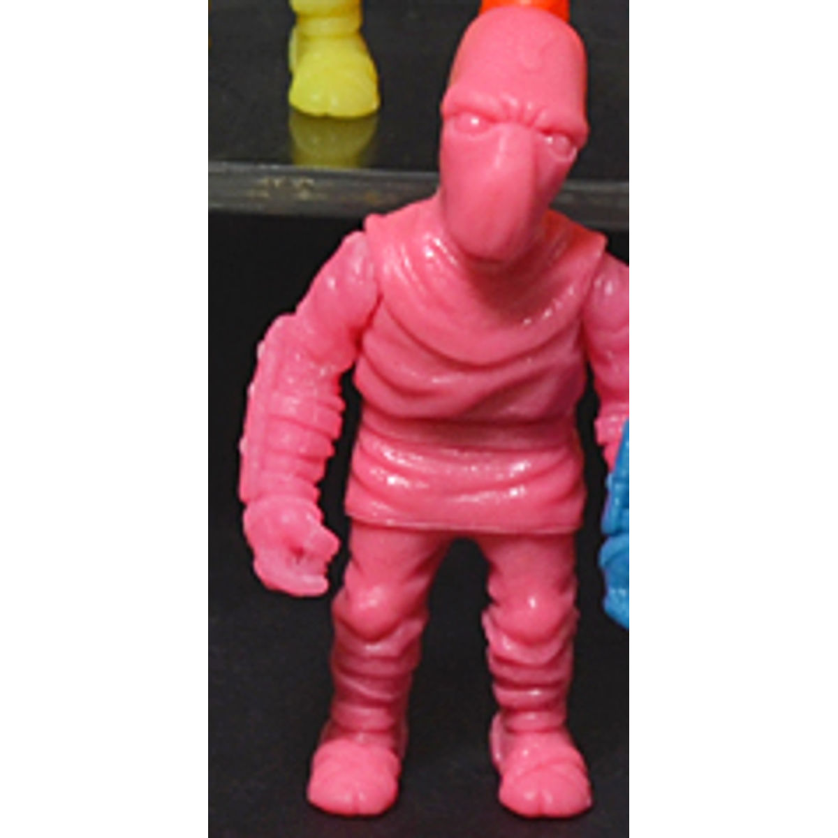 Footmen (Neon Tribes blind bag) - pink