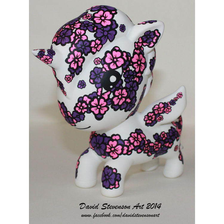 floroal unicorno by David Stevenson