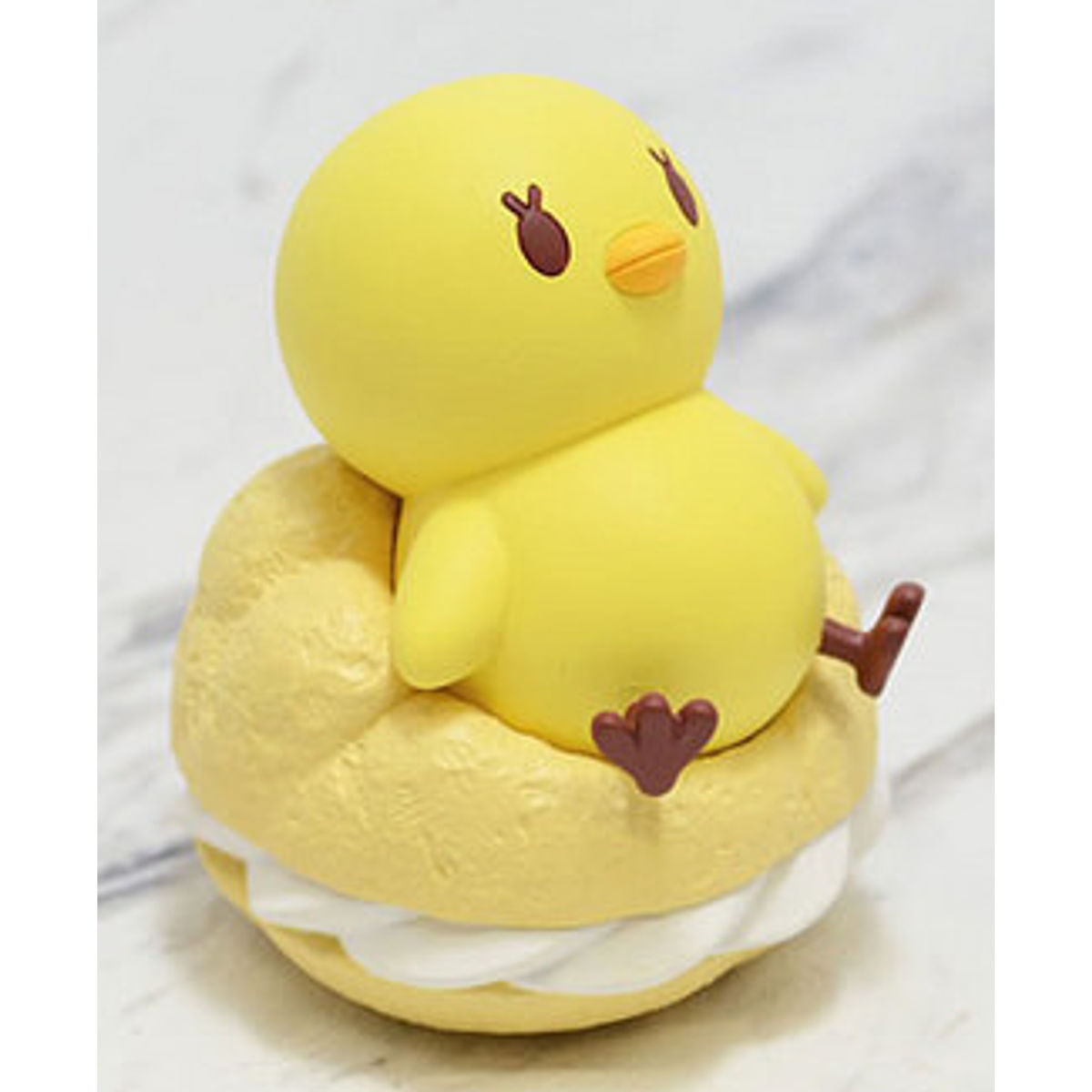 Piyo-chan - cream puffs chicken