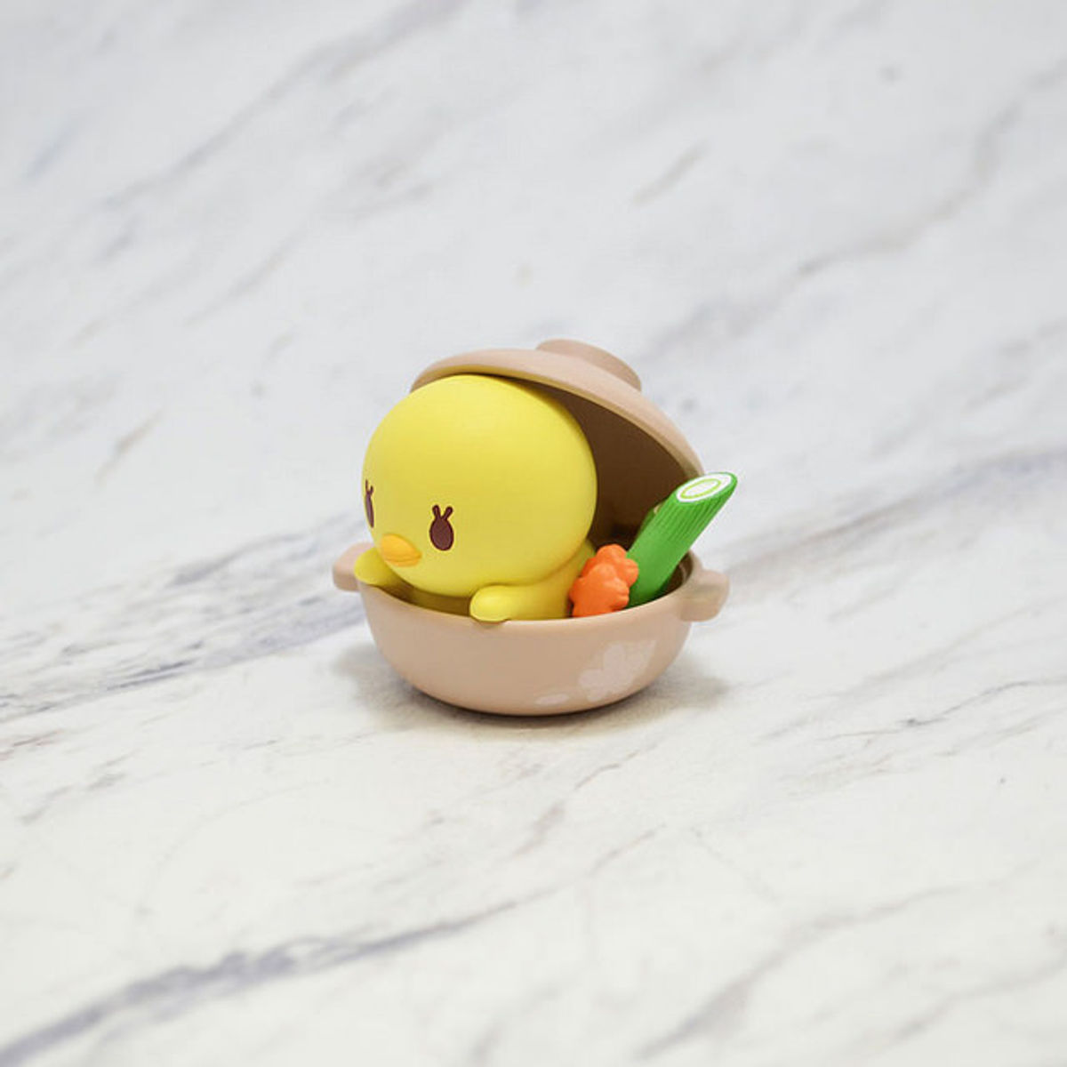 Piyo-chan - hot chick chicken