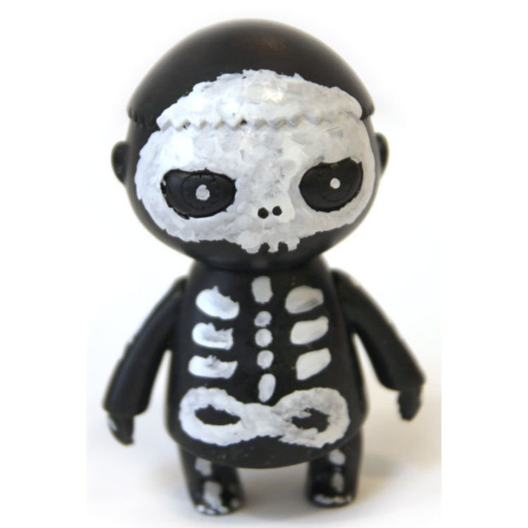 Hand Painted Ryunosuke Vinyl Figure (Skeleton) by Ryuca