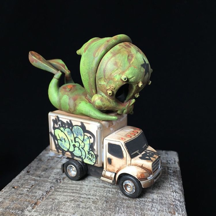 SKELVE Truck by DrilOne