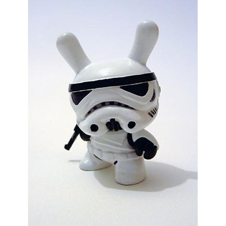 Stormtrooper by Gomi