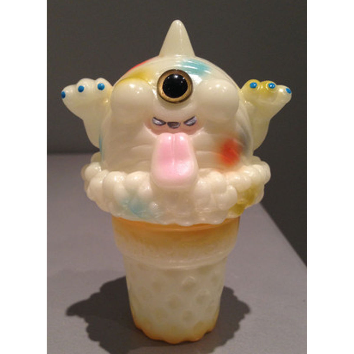Ice Cream Monster - Dcon GID - 1 eye