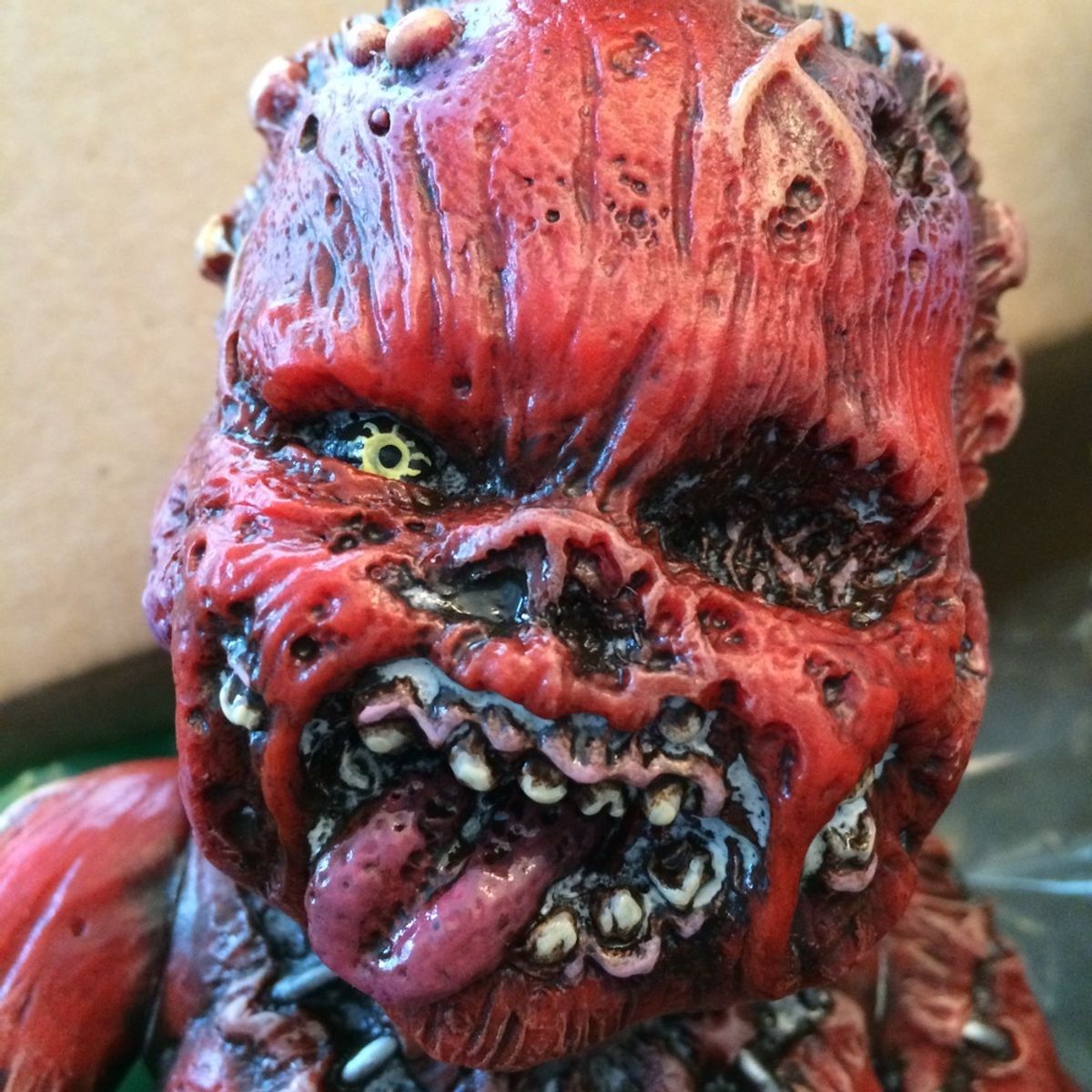 CUSTOM RED COLORED GERGLE