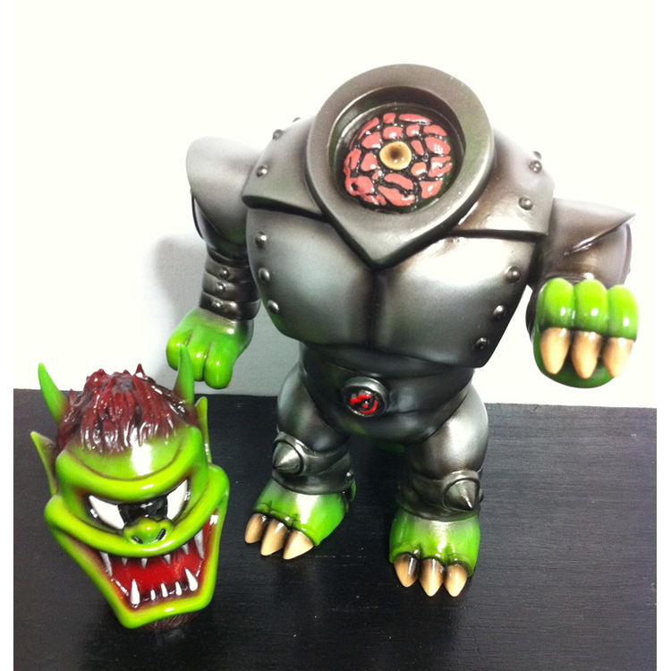 RAMPAGE custom Zoomoth "Shielder" by Rampage Toys (Jon Malmstedt)