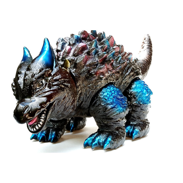 Giant Black Mamaregon with Kaiju Paint by Anraku Ansaku