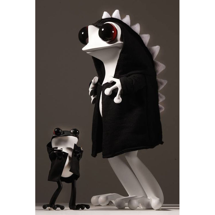 THE GHOST OF FALLEN FROGS 250% by Twelvedot (Hyunseung Rim)