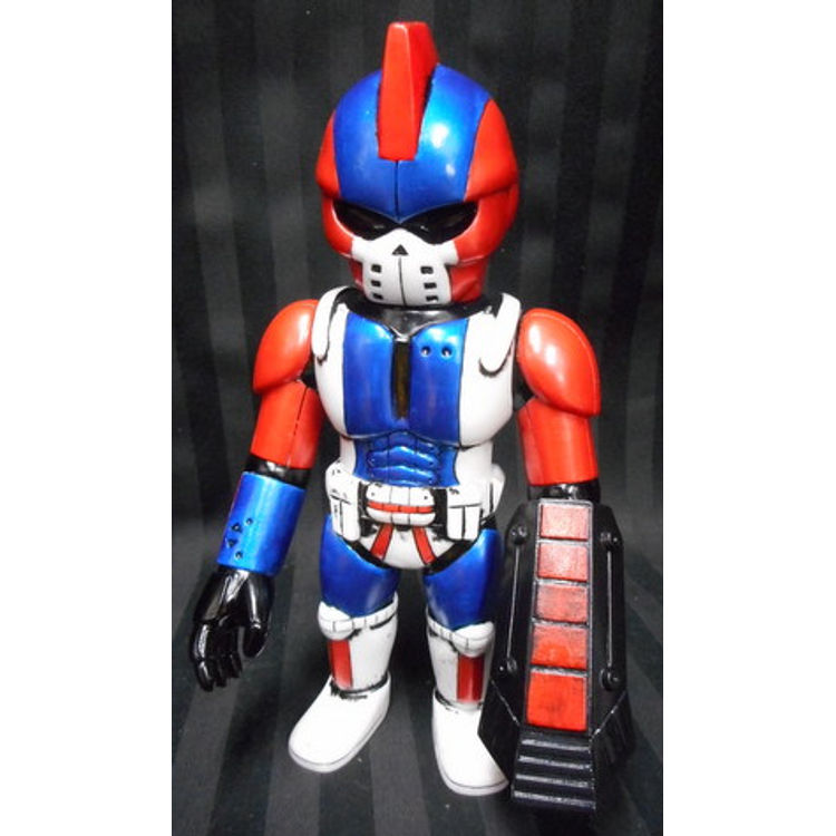Mohawk Trooper Ken tallow Seven / ( white molding / blue and red ) by Real X Head (Mori Katsura)