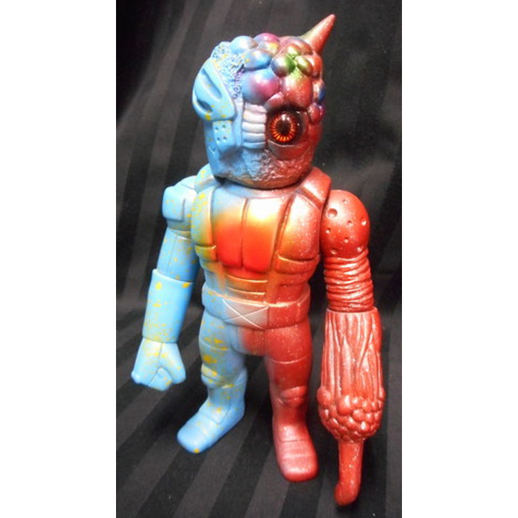 Chaos Trooper / ( black molding / light blue × red ) by Real X Head (Mori Katsura)