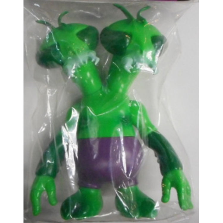 Skull Mantis (green molded / "H" ver.) by Secret Base