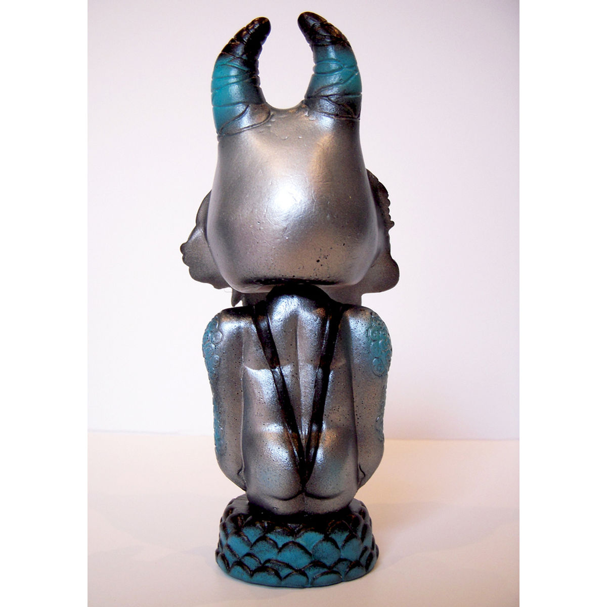CYCO BOB BOBBLE HEAD IN BLUE AND SILVER