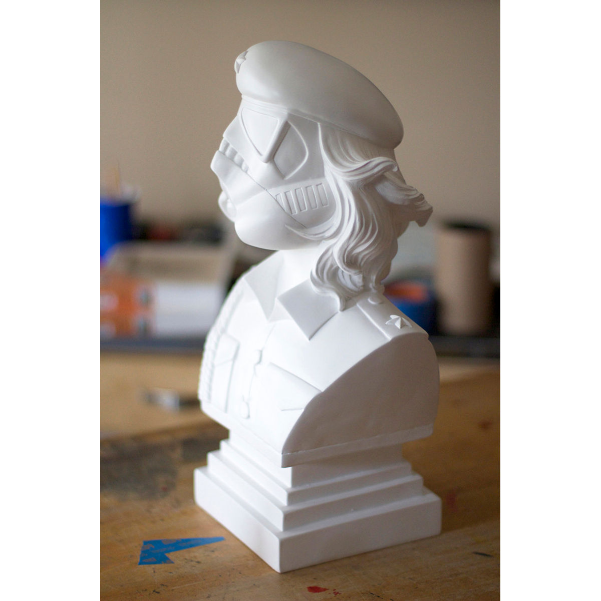 18" Satin White CheTrooper Bust