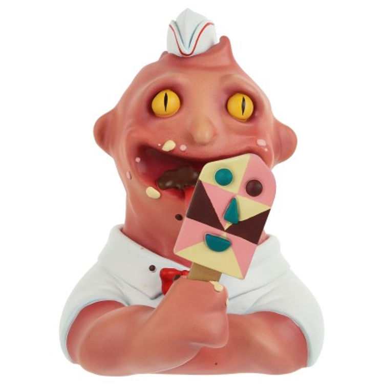 X Sculpture by Salão Coboi