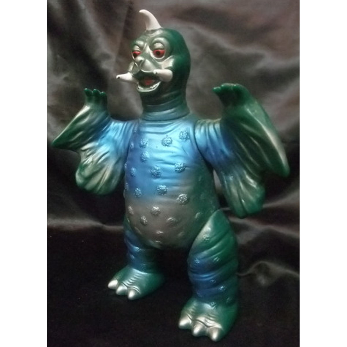 B-CLUB Soft Vinyl - Pegira dark green molding