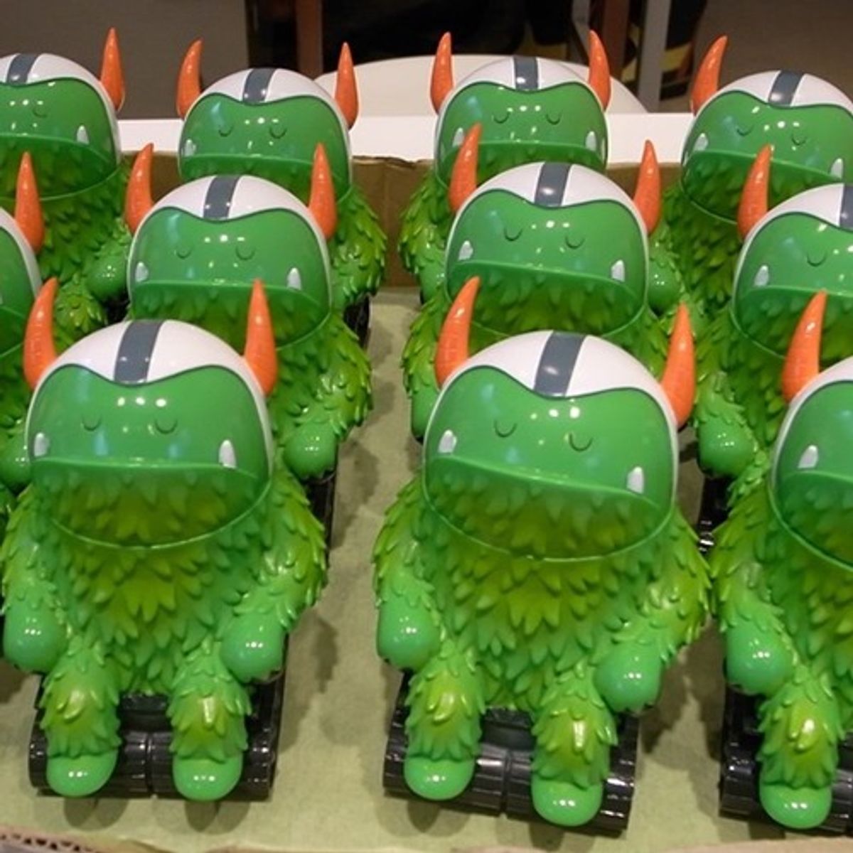 Colonel Stinson - green