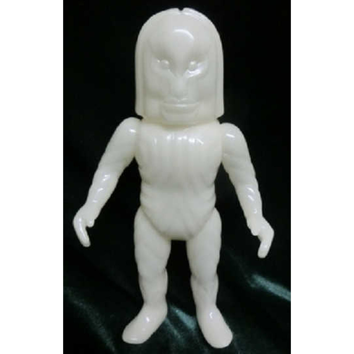 M1 No. century Large Monsters Series Dada ( phosphorescent molding / unpainted )
