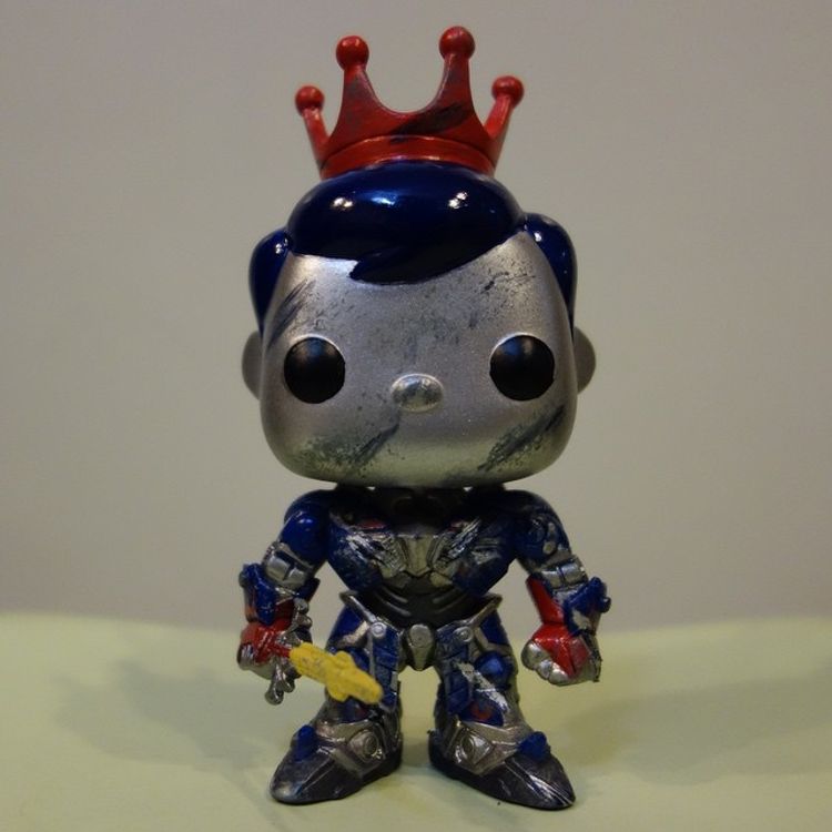 Battle Damaged Optimus Freddy by Crown Customs
