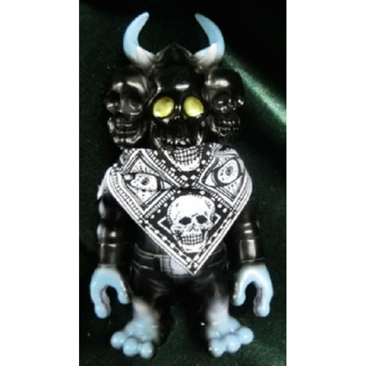 Mohawk guy Motemote skeleton guy mutant de Crocs ( black molding ) by Skull Toys (Takeuchi Yu)