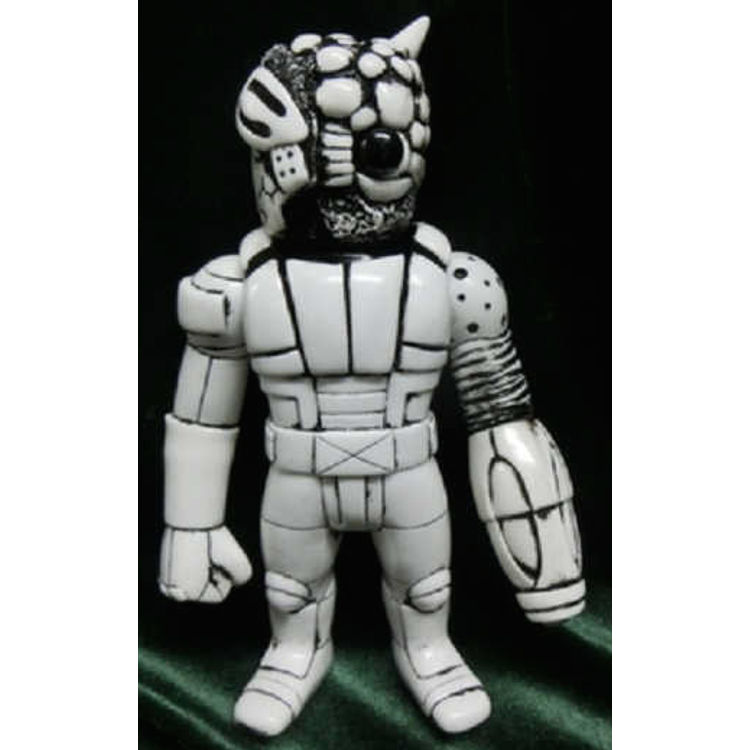 Chaos Trooper ( white molding ) by Real X Head (Mori Katsura)
