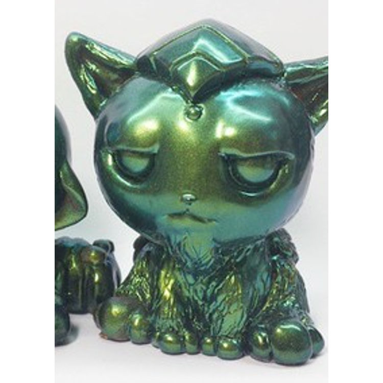 SPHYNX BABBY - metallic green by f+ (Josh Pearce)