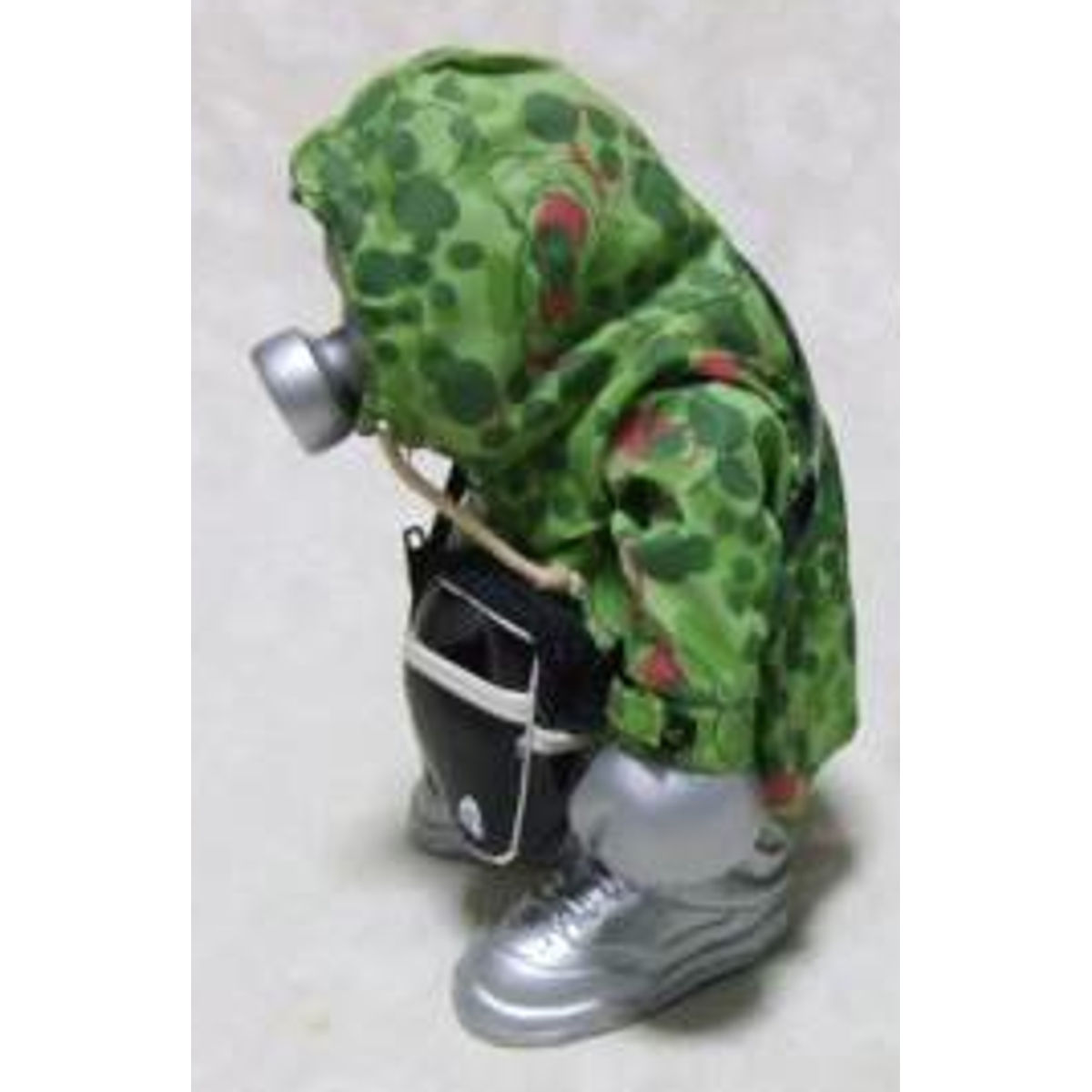Gas Mask - silver w/ green camo