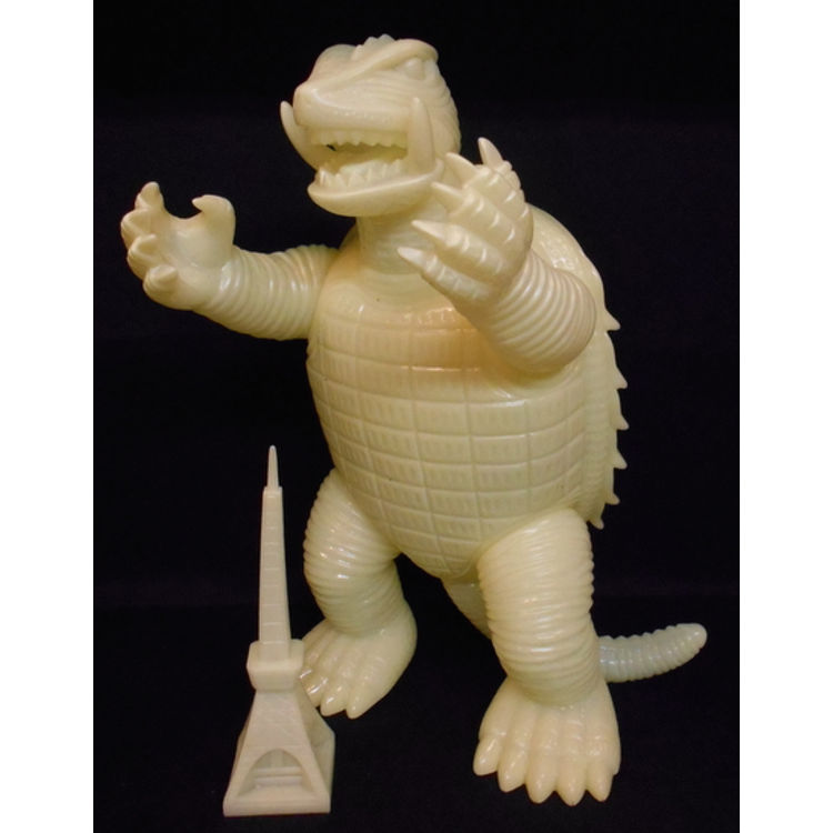 Modern Toy Soft - Giant Gamera phosphorescent Tokyo with Tower by Modern Toy