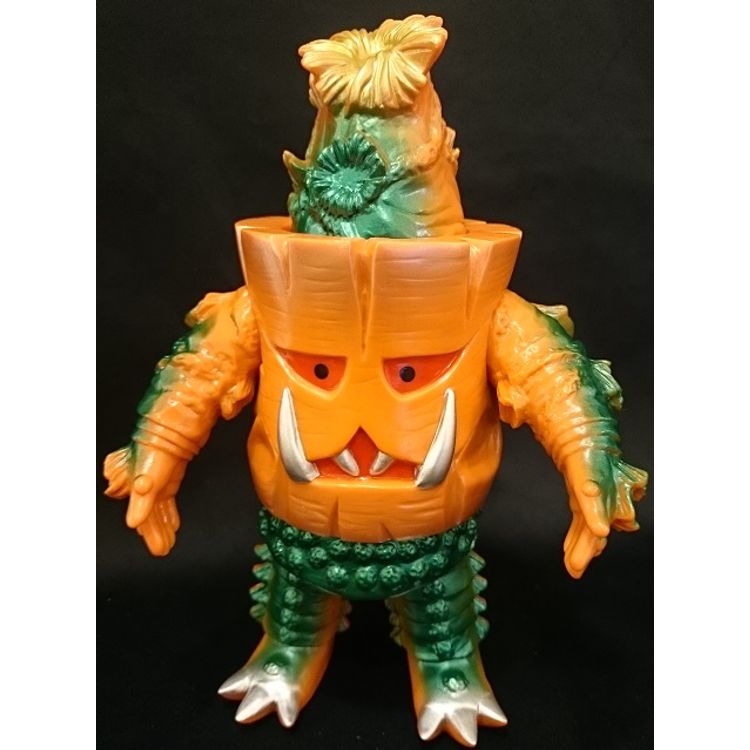 Tsuburaya Communications Monster Township Standard size mortar monster course by Tsuburaya