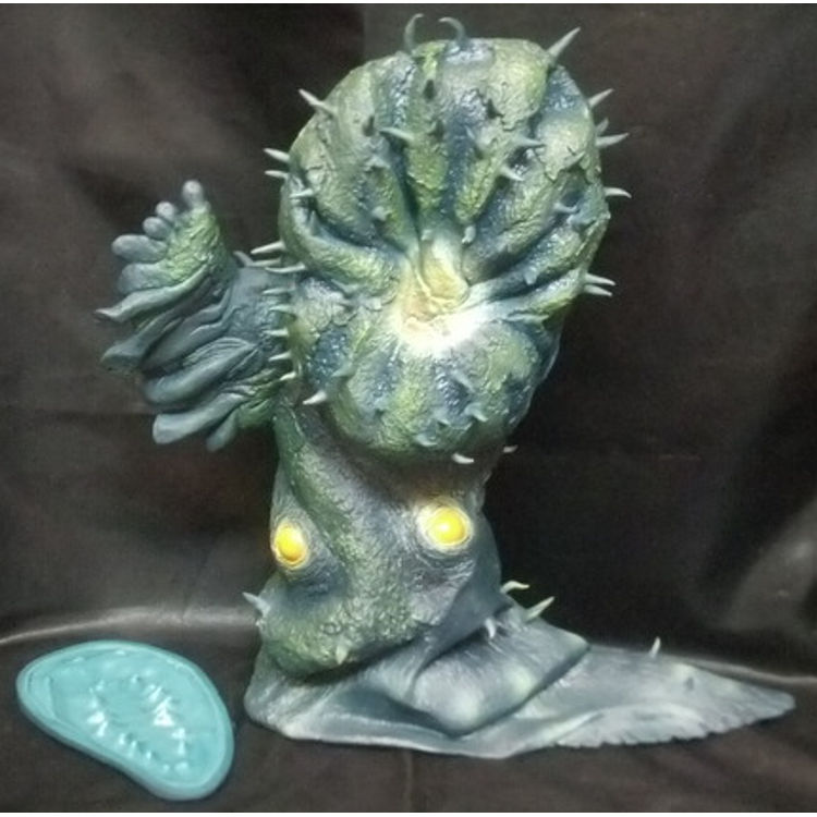 Aix- plus Ultraman fancy special effects series huge Soft Vinyl Figure [ strange plant Greenmon ] by Aix-Plus