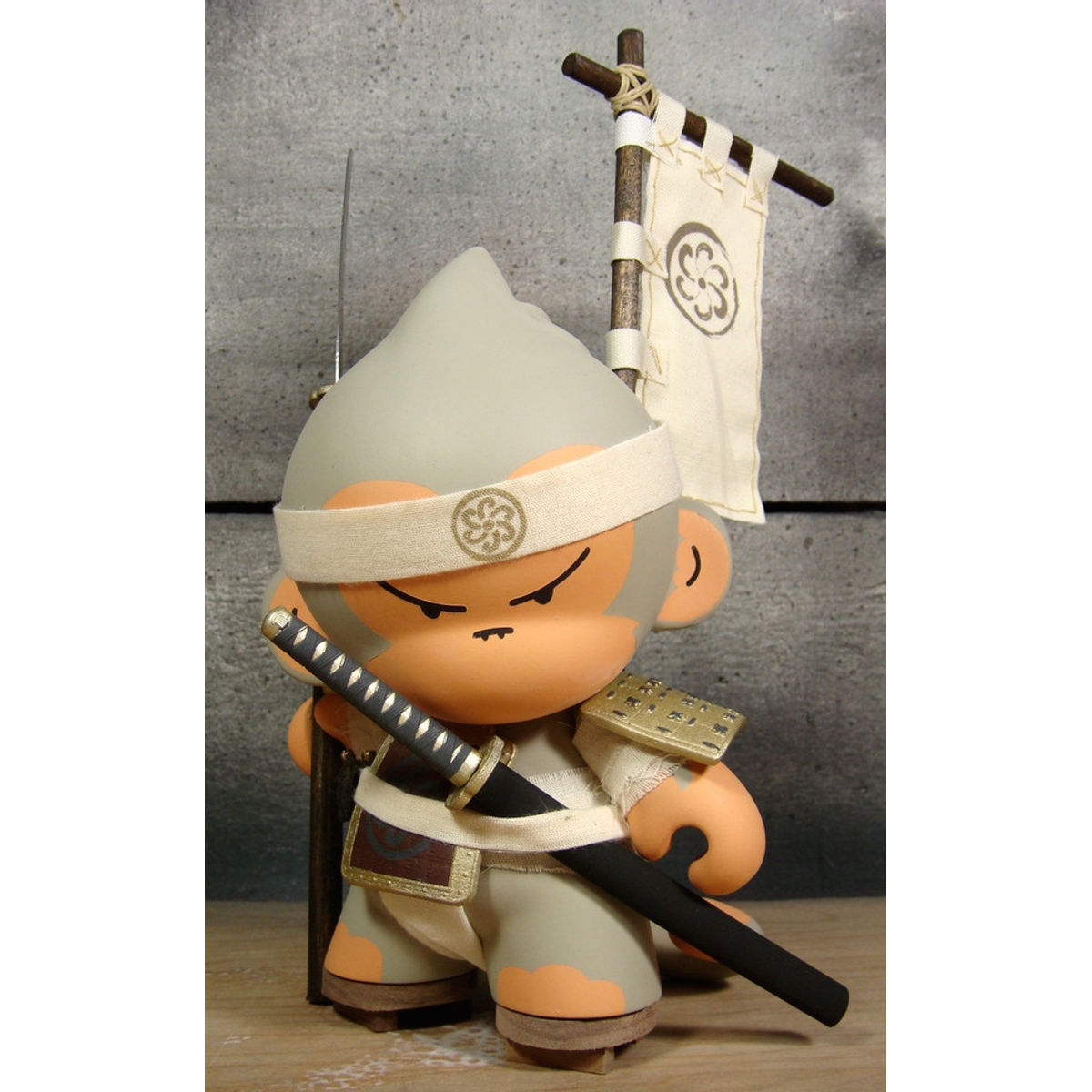 Clan Six Tails - Flag Bearer - 11/10