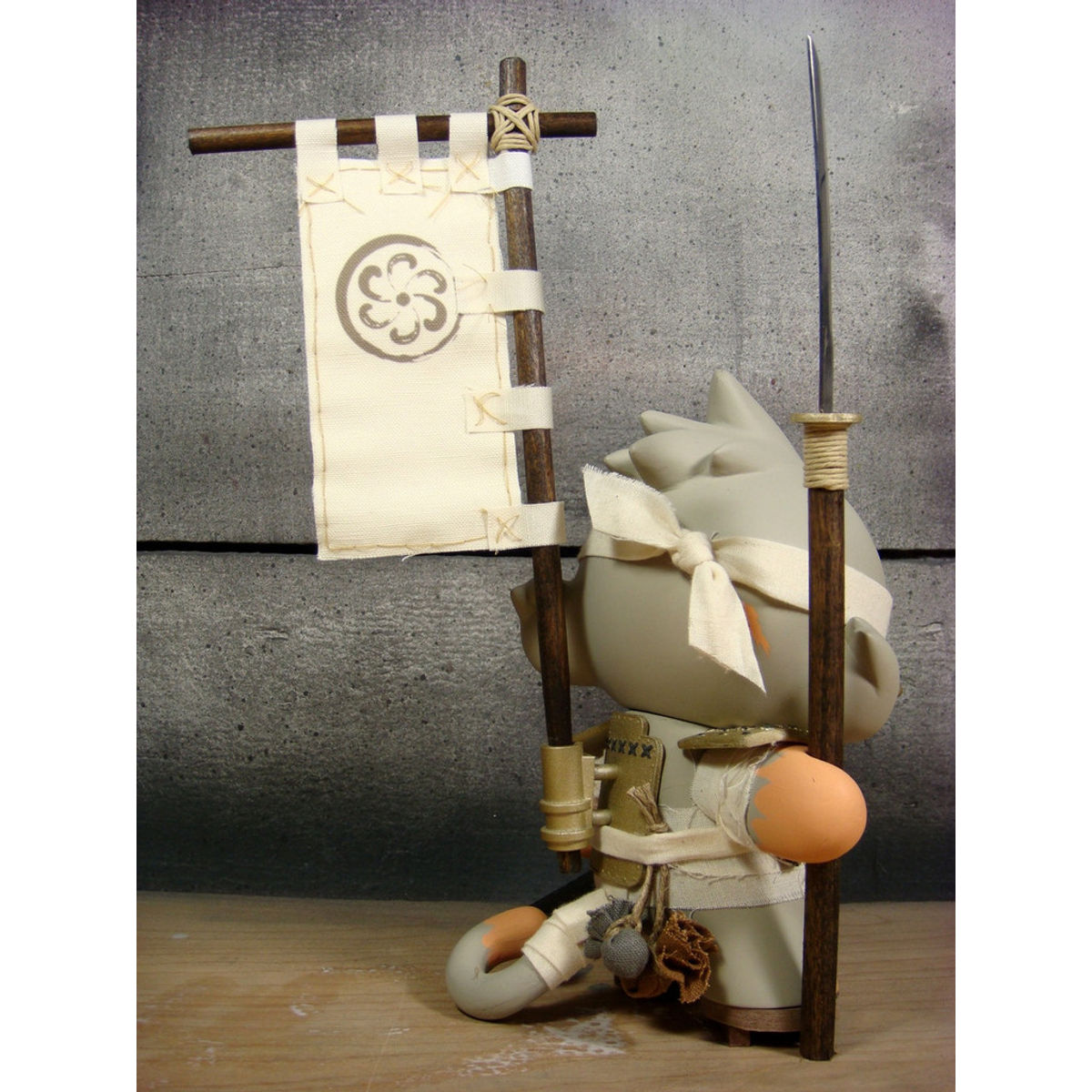 Clan Six Tails - Flag Bearer - 11/10