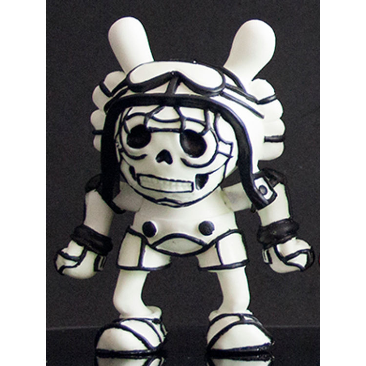 deathshead dunny - GID by Avatar666