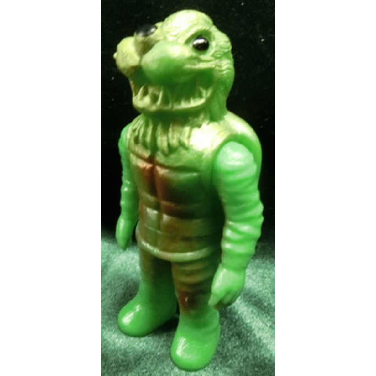 Bullmark mini size ultra God Bibyun Soft Vinyl specter Suico ( yellow-green cast )