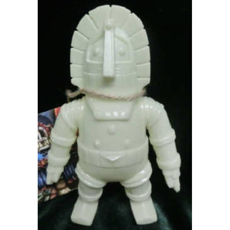 MONSTOCK Mont Stock legendary rock people Moairobo ( phosphorescent / unpainted ) by Monstock