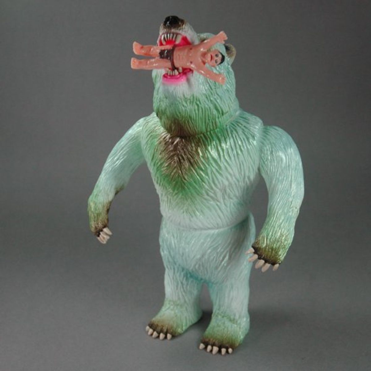 WINTERS FOREST KESAGAKE