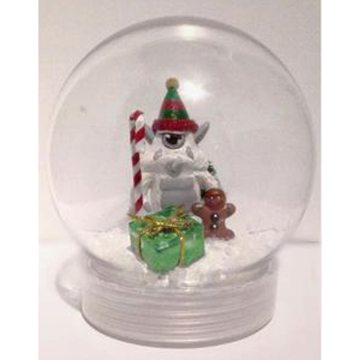 Christmas Strolls Snow Globe