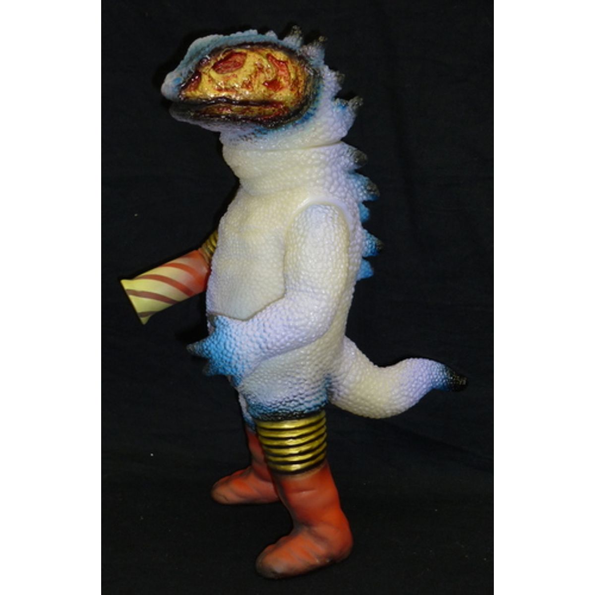Yamomaku Paul Kaiju Yamobazuka [ Paul Kaiju custom / TAG " PSEUDOMORPHISM " / phosphorescent molding / one off ]
