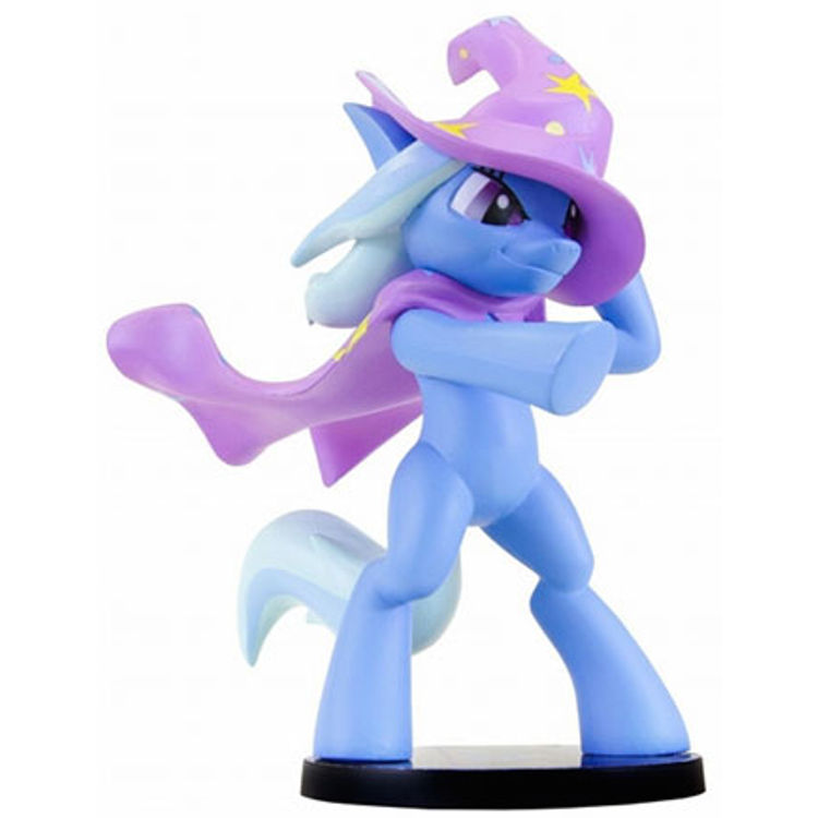 Watch in Awe Trixie by Sajira