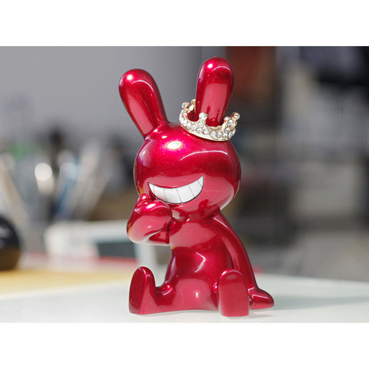 BLACK RABBiT Sitting + crown Candy Red