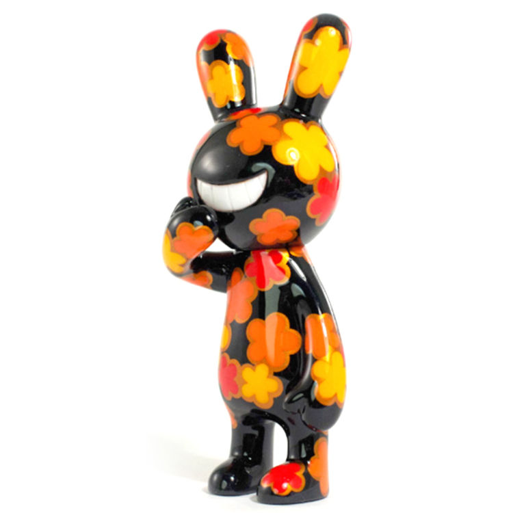 BLACK RABBiT Red flower by Tadayuki Iwa (Black Rabbit)