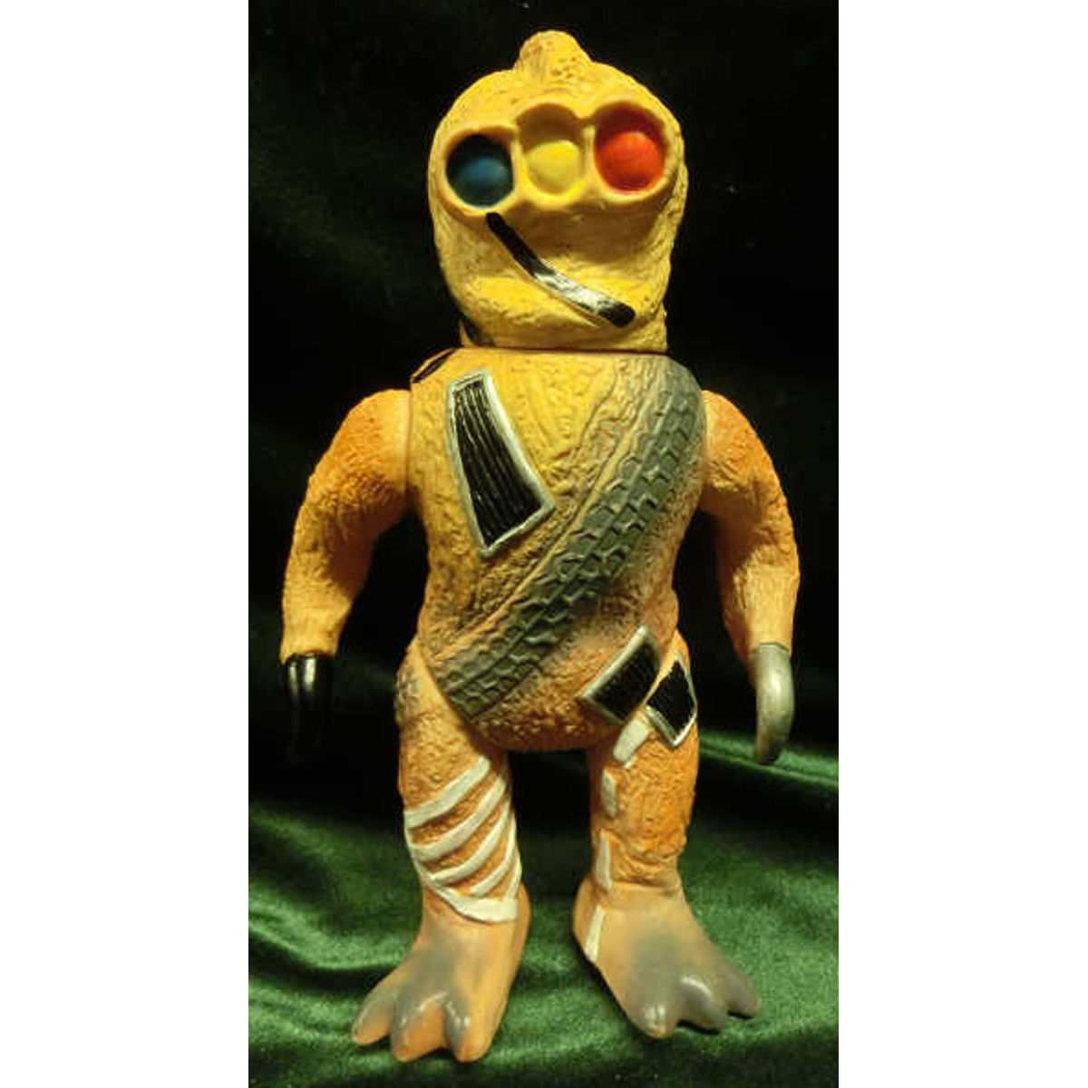 Masudaya Spectreman Kurumani class ( skin color molding )