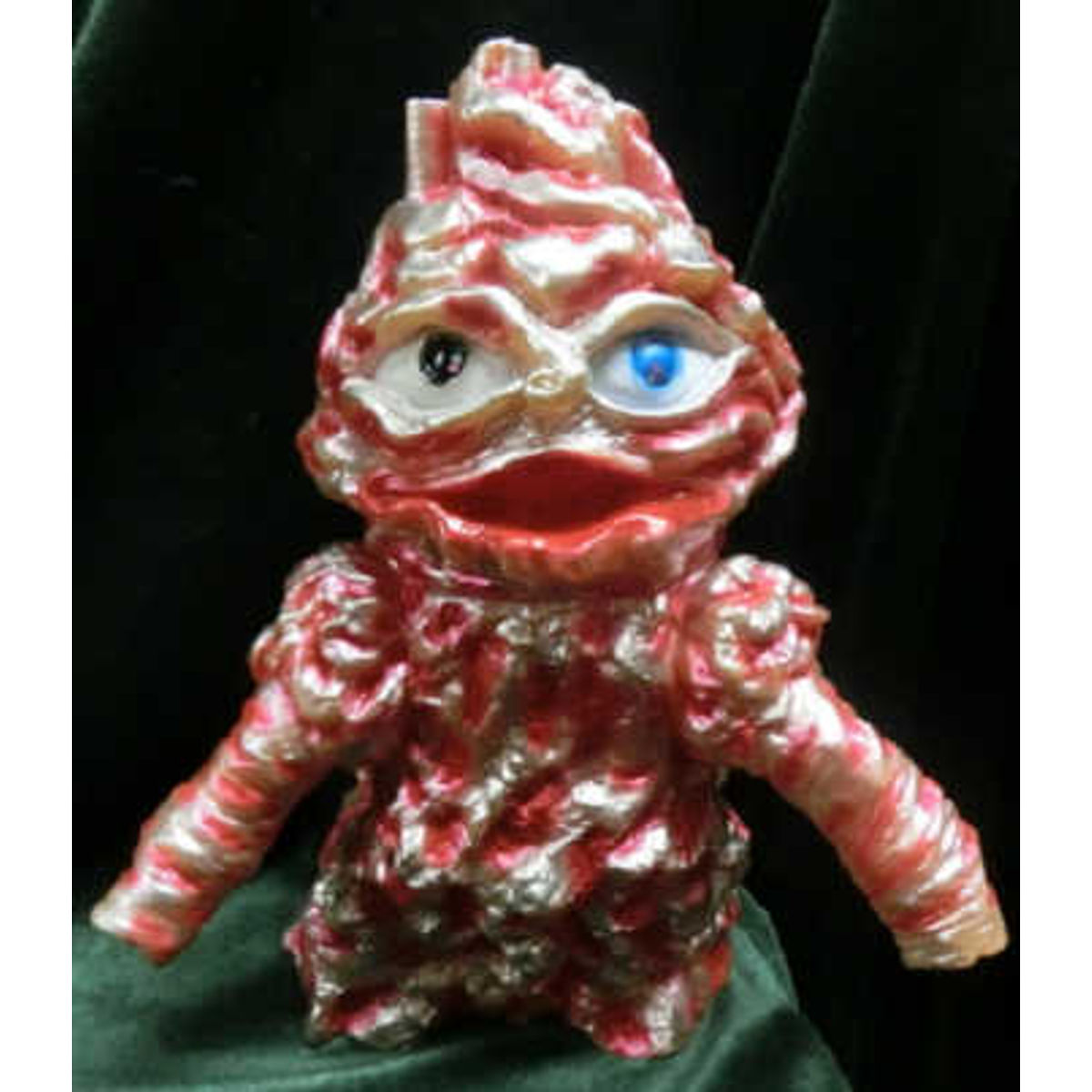 BEMON pollution monster ( thickness / skin color molding )