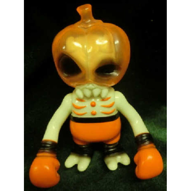 pumpkin brain ( phosphorescent molding ) by Secret Base