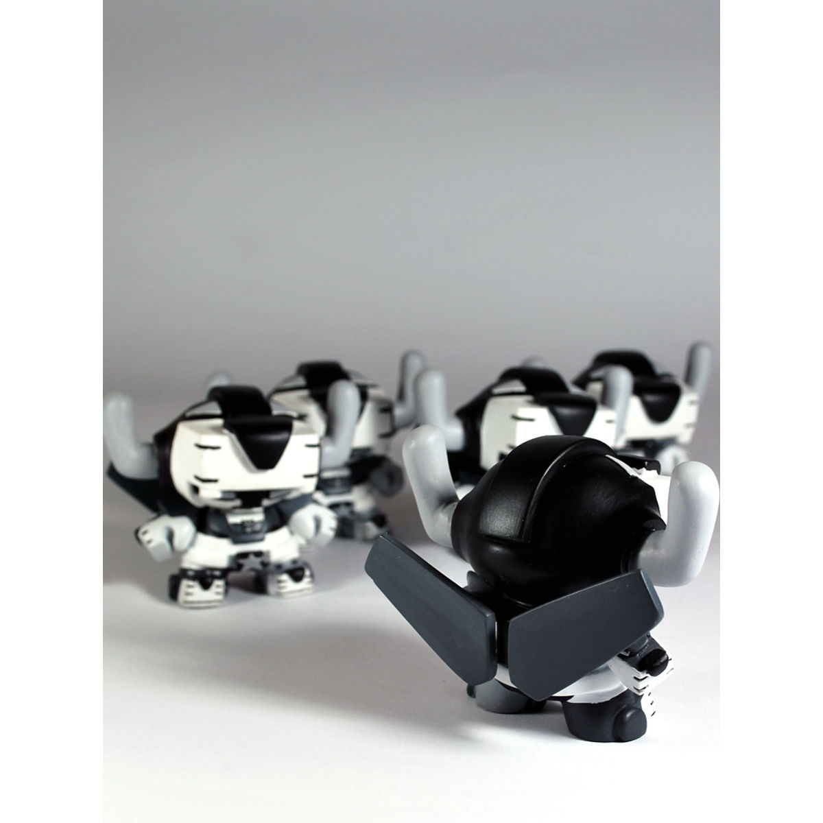 3" Voltron Dunny Recast B&W color