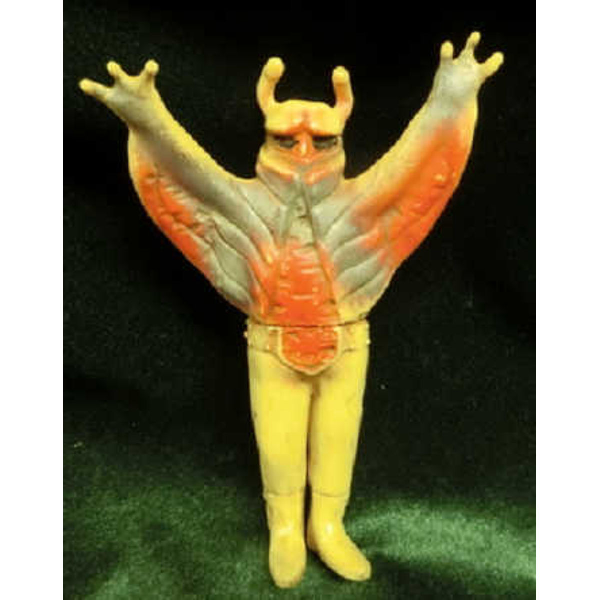 Poppy Minisofubi Rider Eikingu cream molding