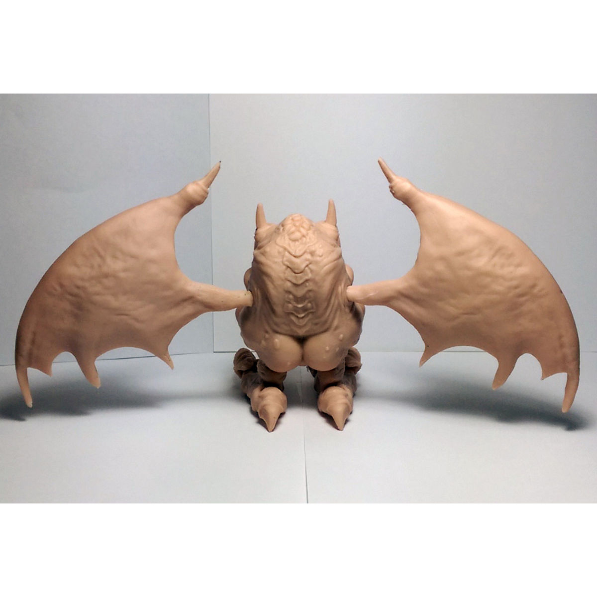 Motorbat V2 - unpainted flesh