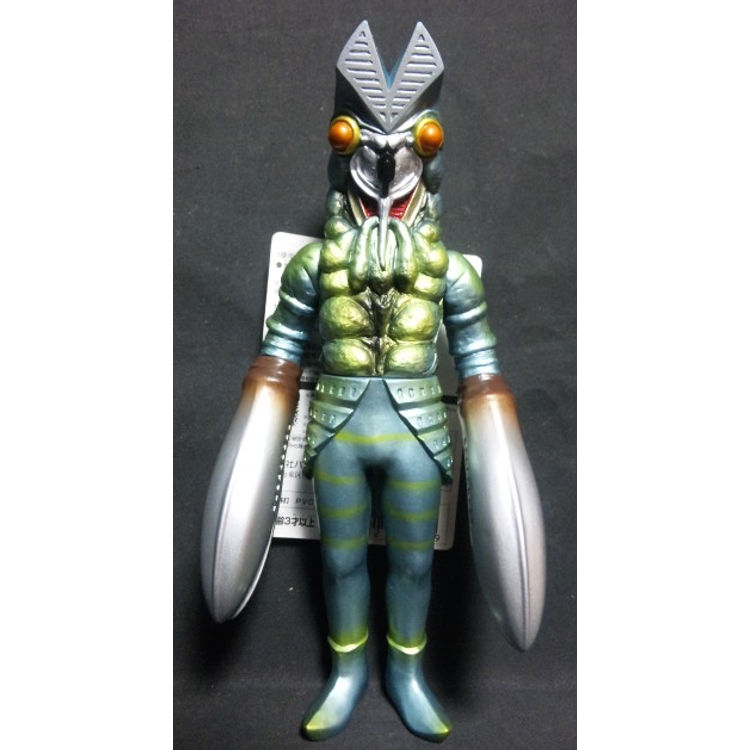 Bandai Ultra Monster 2011-SP event limited Alien Baltan metallic color by Bandai