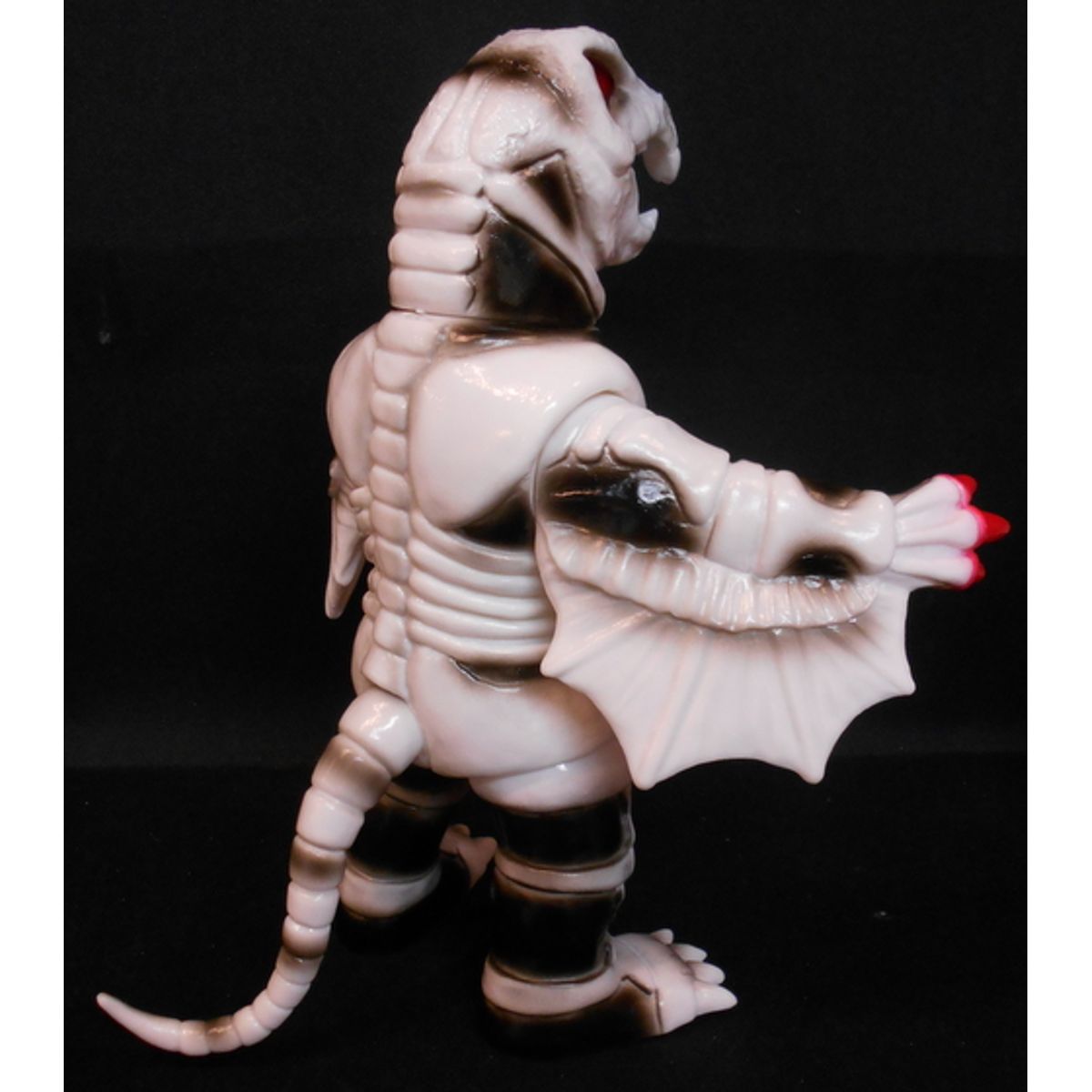 Medicom Toy Soft Vinyl Toei retro Soft Vinyl collection Kikaider [Shirahone flying squirrel]